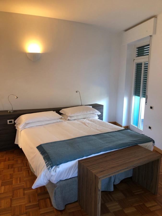 Albergo Del Sole Porto Valtravaglia Eksteriør billede