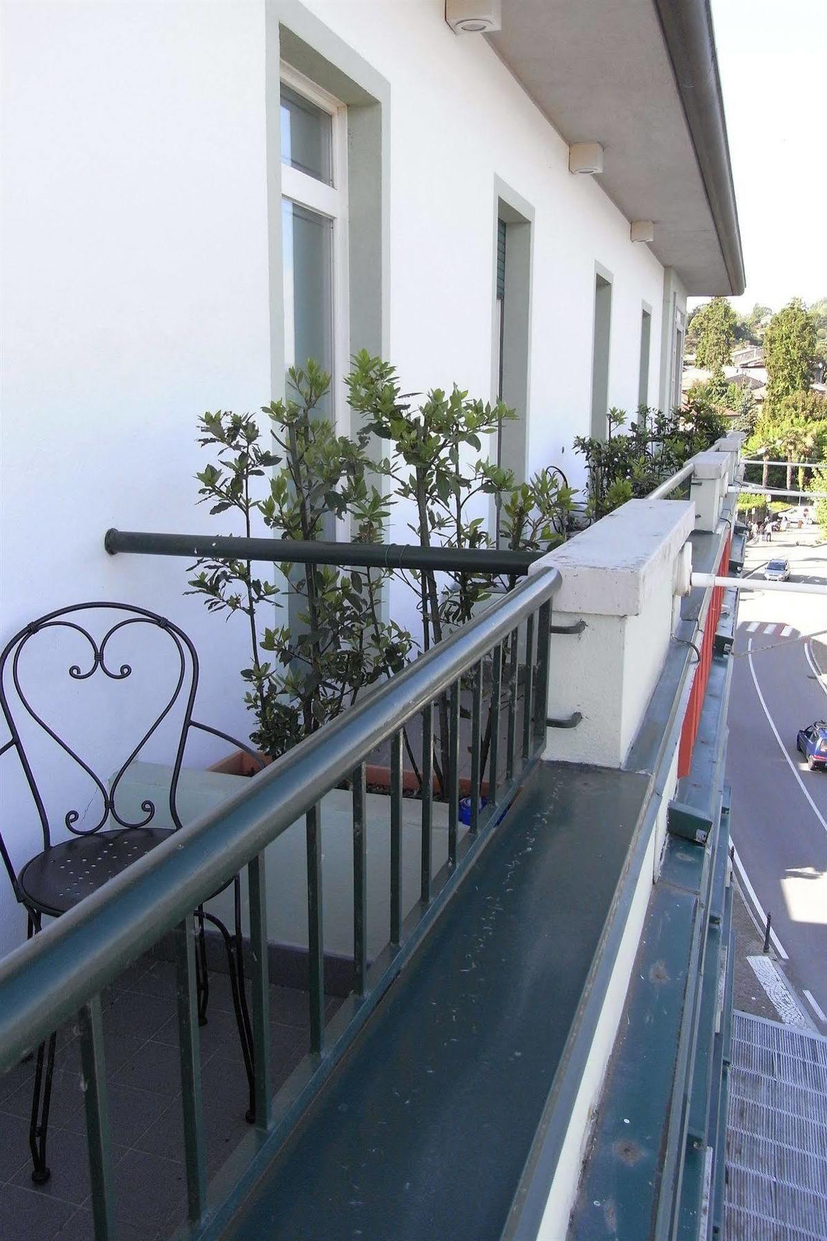 Albergo Del Sole Porto Valtravaglia Eksteriør billede